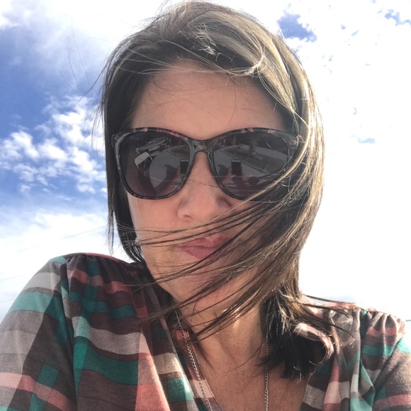 Meet your Posher, Nancy - Picture 1 of 1